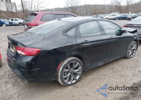 2015 Chrysler 200 S z USA, uszkodzony, nr VIN 1C3CCCDG6FN567472